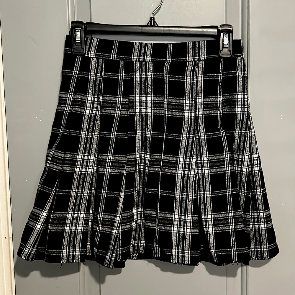 Plaid Black Pleated Mini Skirt